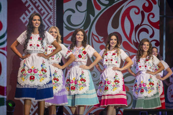 blikk-magyarok-vilagszepe-finale-10FACDD255-12D3-1074-3AFF-78A1C2999D22.png