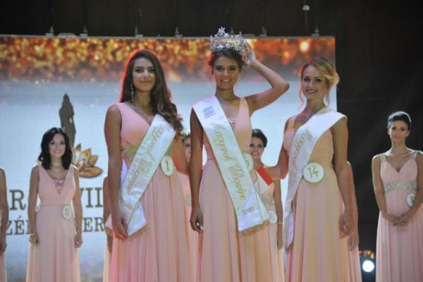 phoca-thumb-l-magyarok-vilagszepe-finale67820D4C88-A552-3B3C-6FC7-C25DB720D7BA.jpg