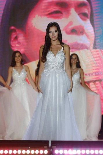 santa kamilla estelyi